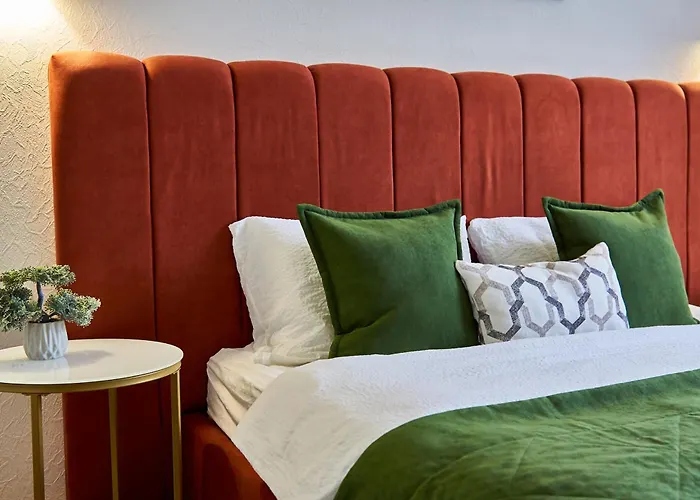 Best Apartments On Kyryla & Mefodia