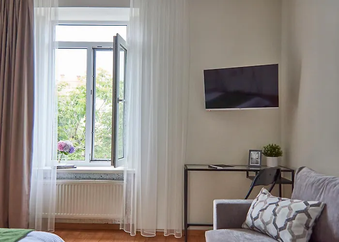Best Apartments On Kyryla & Mefodia