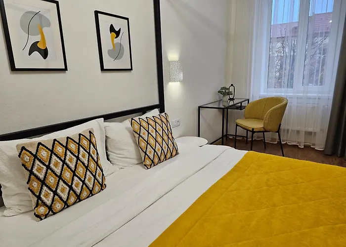 Best Apartments On Kyryla & Mefodia