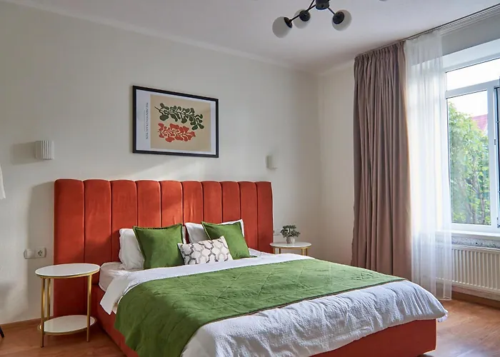Best Apartments On Kyryla & Mefodia
