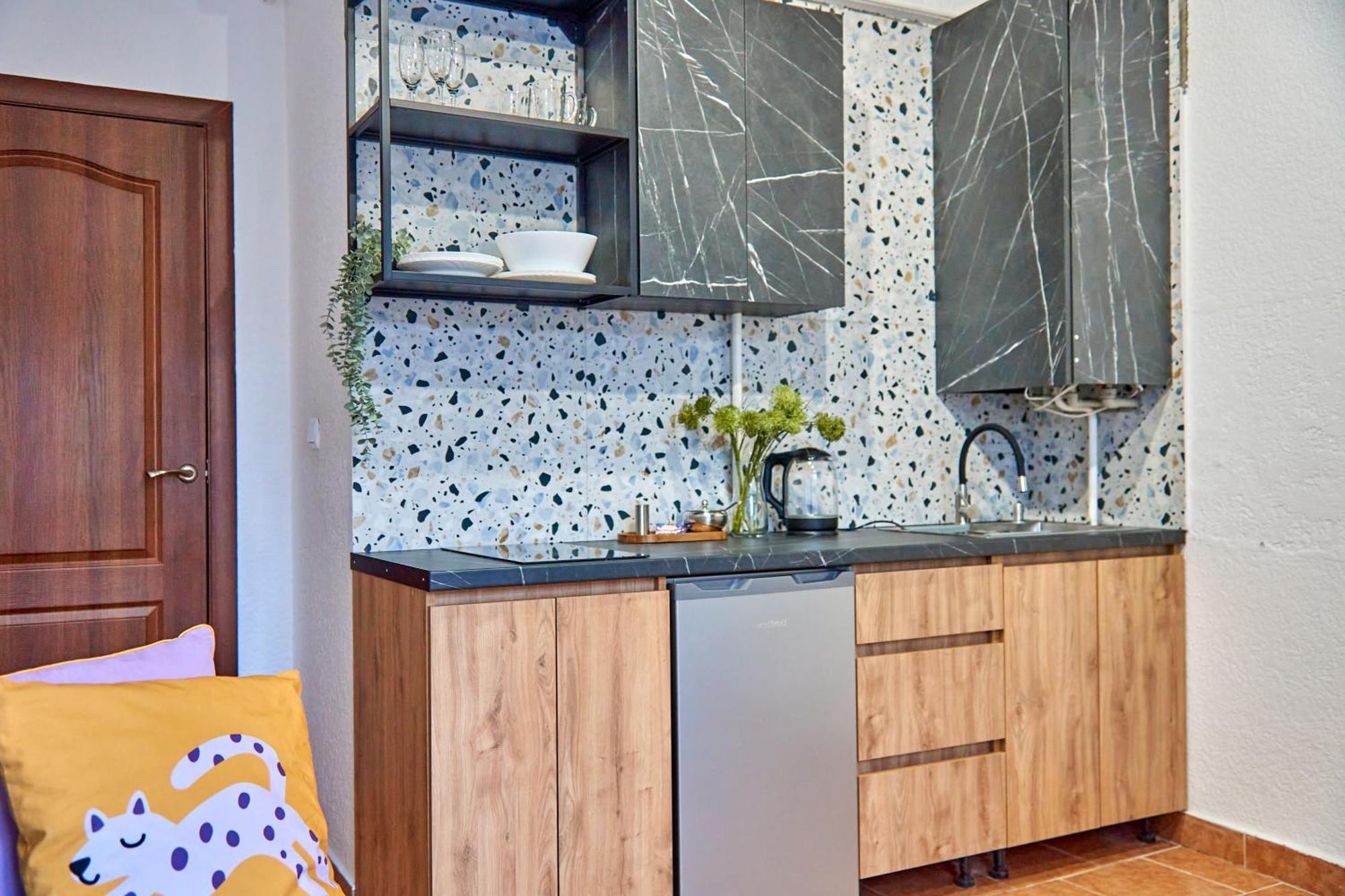 Apartment On Kyryla & Mefodia *